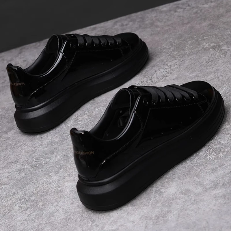 รองเท้าผู้ชายแบรนด์ดัง สีดำเงา - White Sneaker Care Kit บทวิจารณ์และราคา