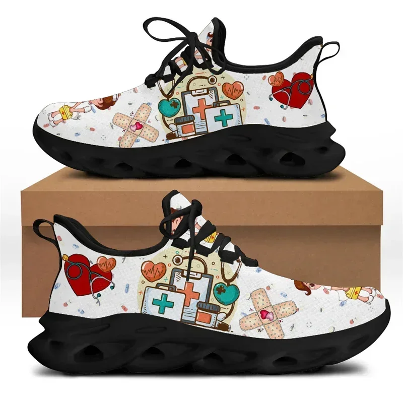 รองเท้าพยาบาลสีขาวสำหรับผู้หญิ - White Sneaker Care Kit บทวิจารณ์และราคา